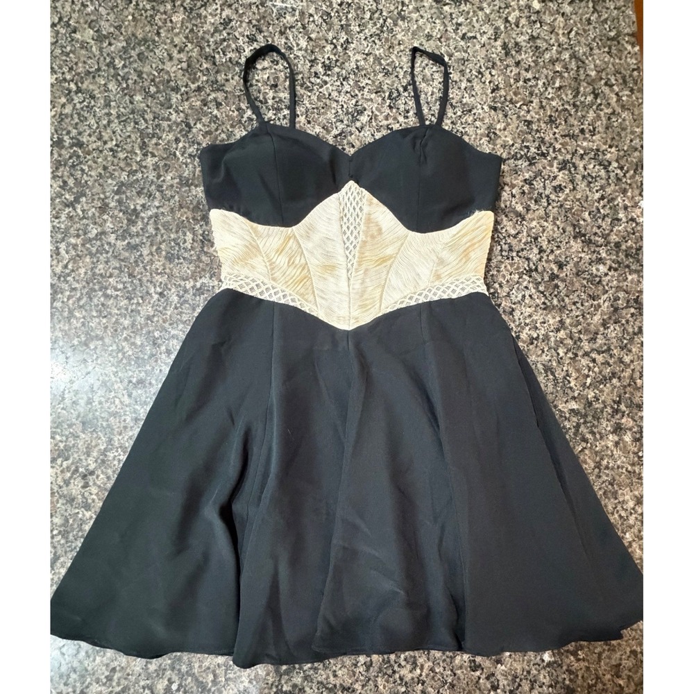Creative Creations Black Cream Sweetheart Fit Flare Cocktail Dress Sz 10 Womens